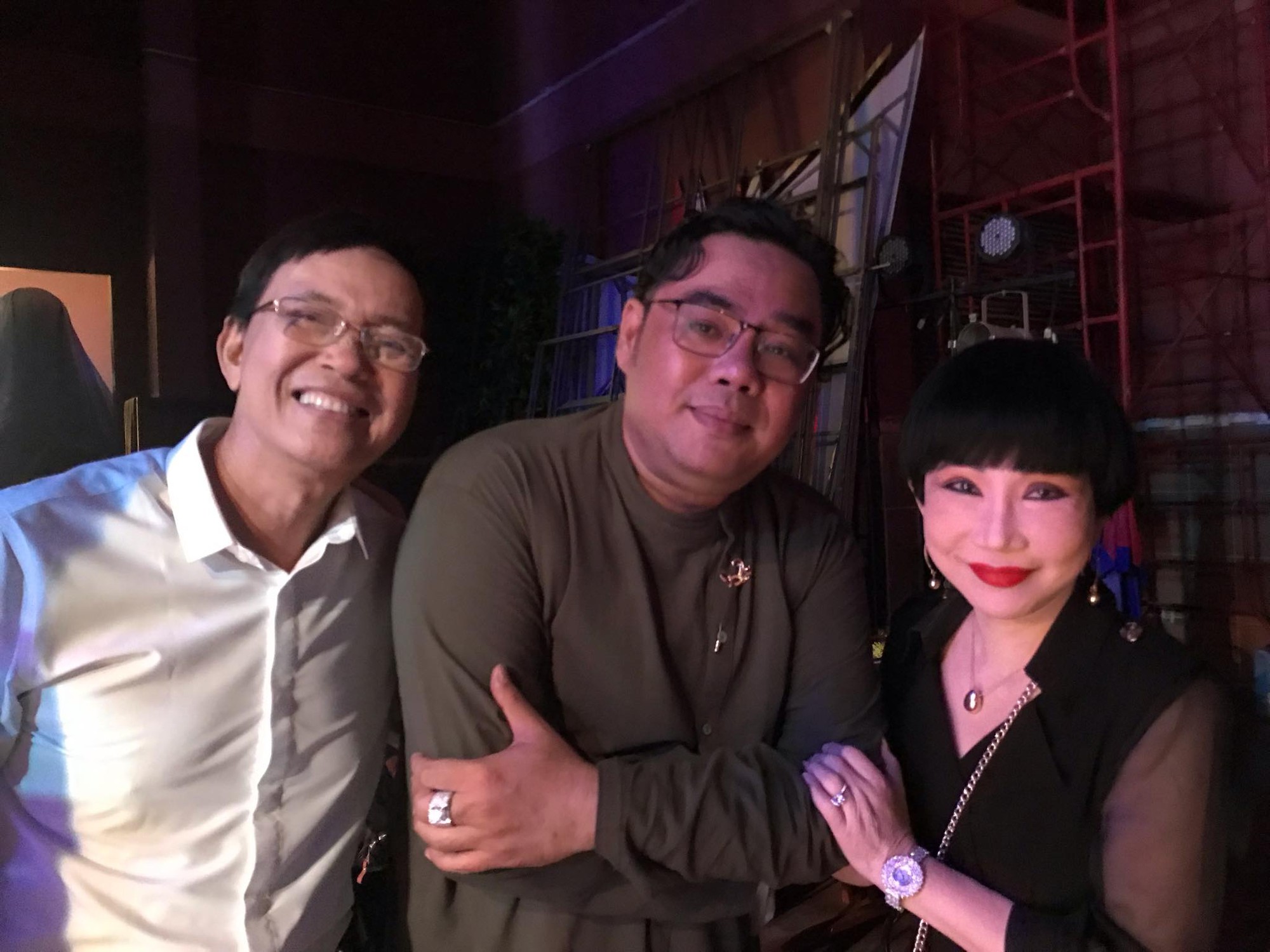 NSƯT Lê Nguyên Đạt chào sân trước thềm liên hoan quốc tế - Ảnh 5. NSƯT Lê Nguyên Đạt chào sân trước thềm liên hoan quốc tế - Ảnh 5.