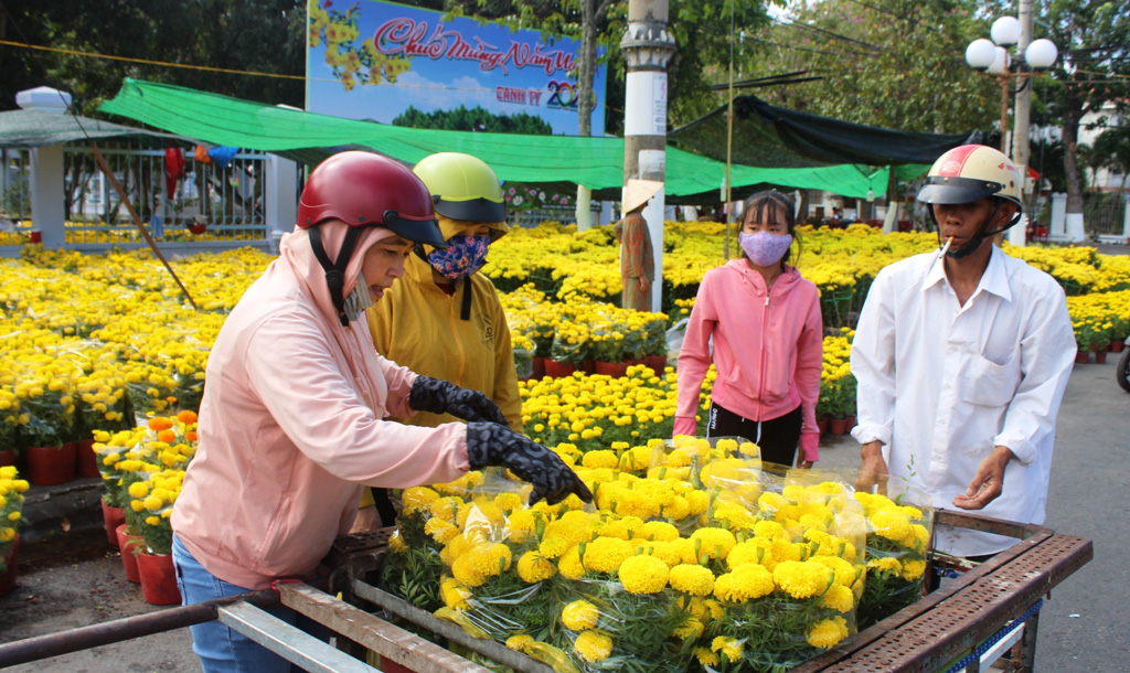 Xin hãy mua hoa, đừng chờ đến trưa 30 Tết! - Ảnh 16.