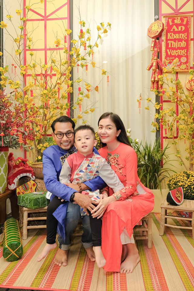 Nghệ sĩ Việt đón Tết đầm ấm bên gia đình - Ảnh 8.