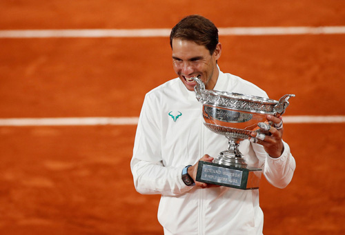 Rafael Nadal sẽ vượt Roger  Federer - Ảnh 1.