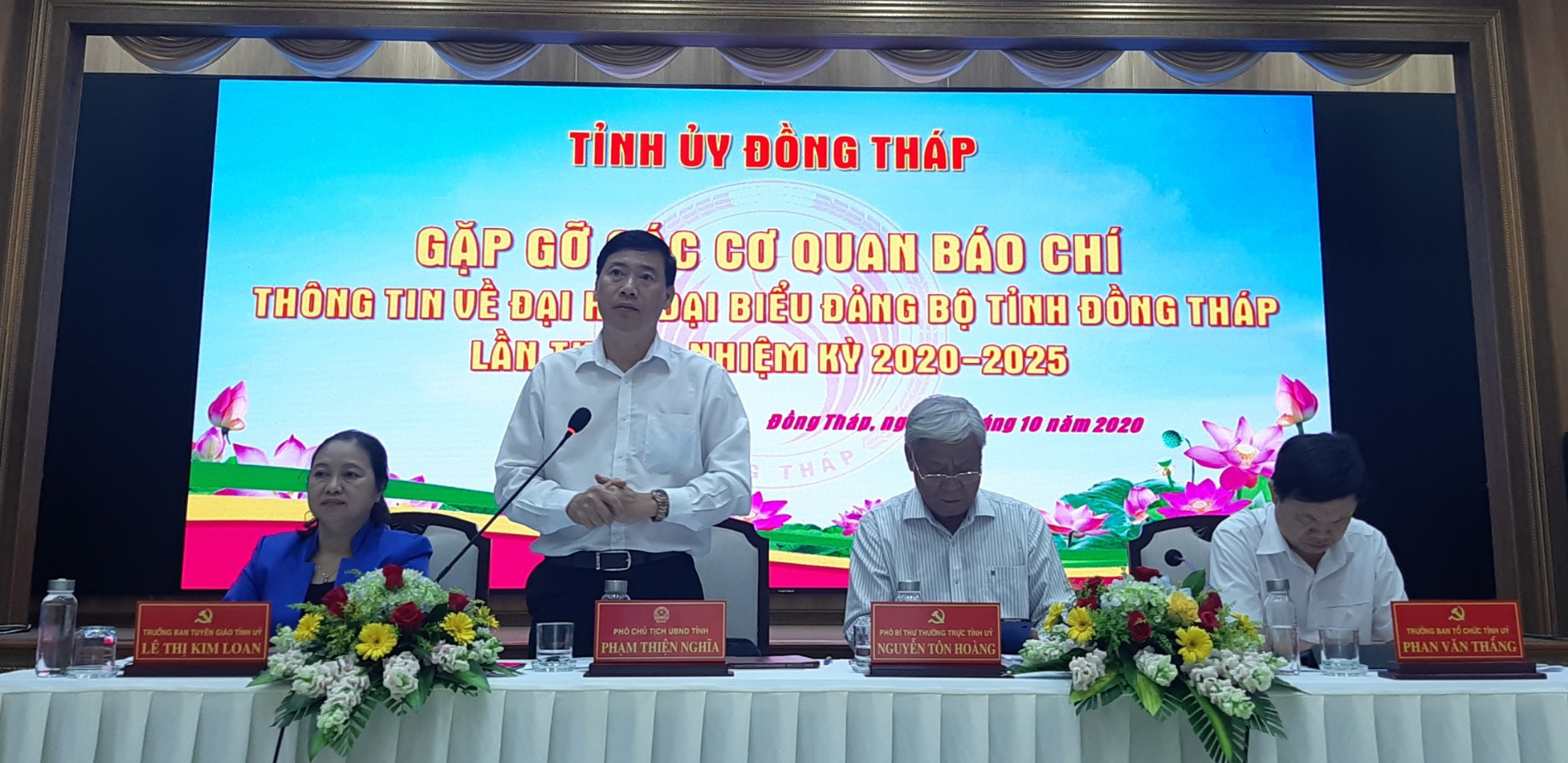 Ông Lê Minh Hoan vẫn lãnh đạo Đại hội Đảng bộ tỉnh Đồng Tháp - Ảnh 3.