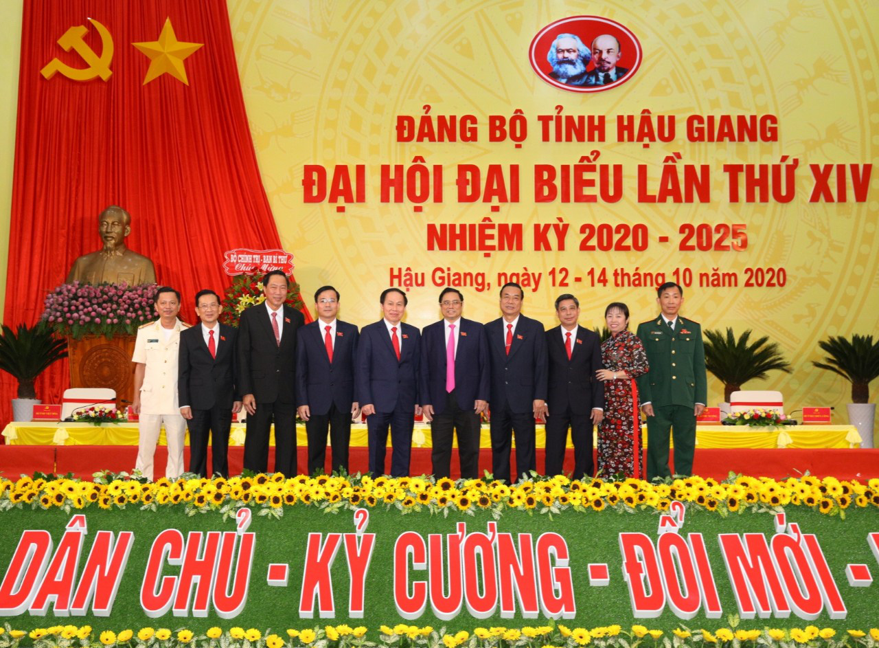 Ông Lê Tiến Châu tái đắc cử Bí thư Tỉnh ủy Hậu Giang - Ảnh 8.