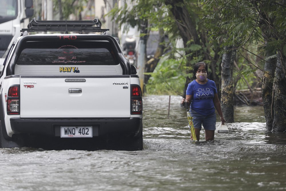 Bão Molave gây thiệt hại diện rộng tại Philippines - Ảnh 1.