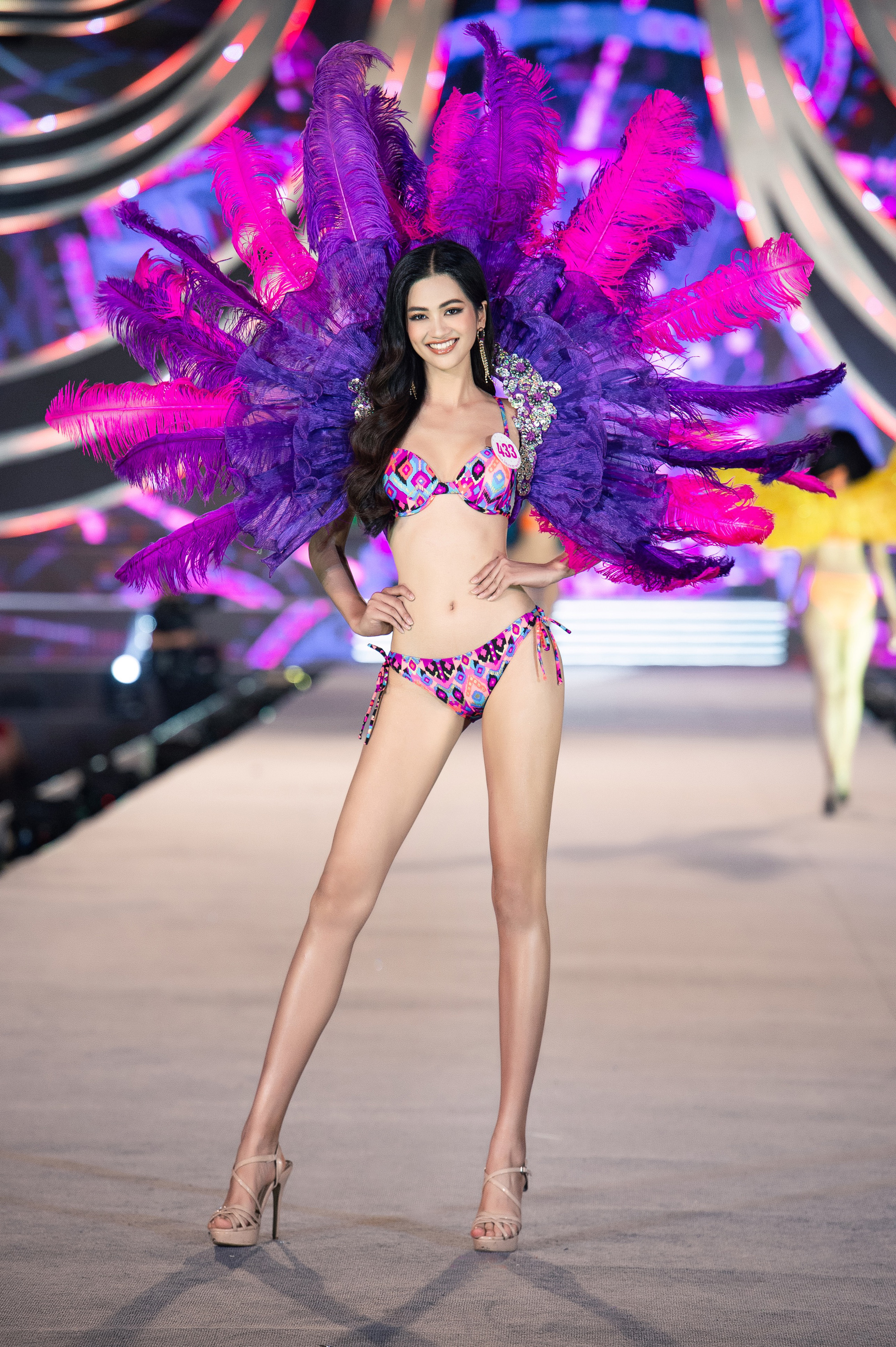 Thí sinh Hoa hậu Việt Nam 2020 hóa thiên thần nội y Victoria’s Secret - Ảnh 9.