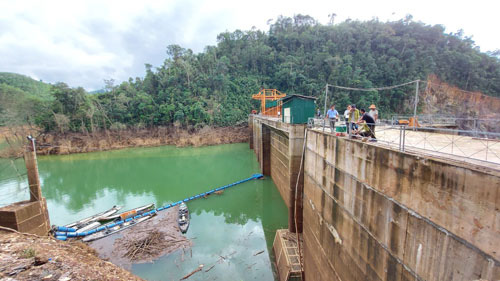 Thủy điện Thượng Nhật tích nước phát điện trái phép: Kiến nghị thu hồi giấy phép hoạt động điện lực - Ảnh 1.