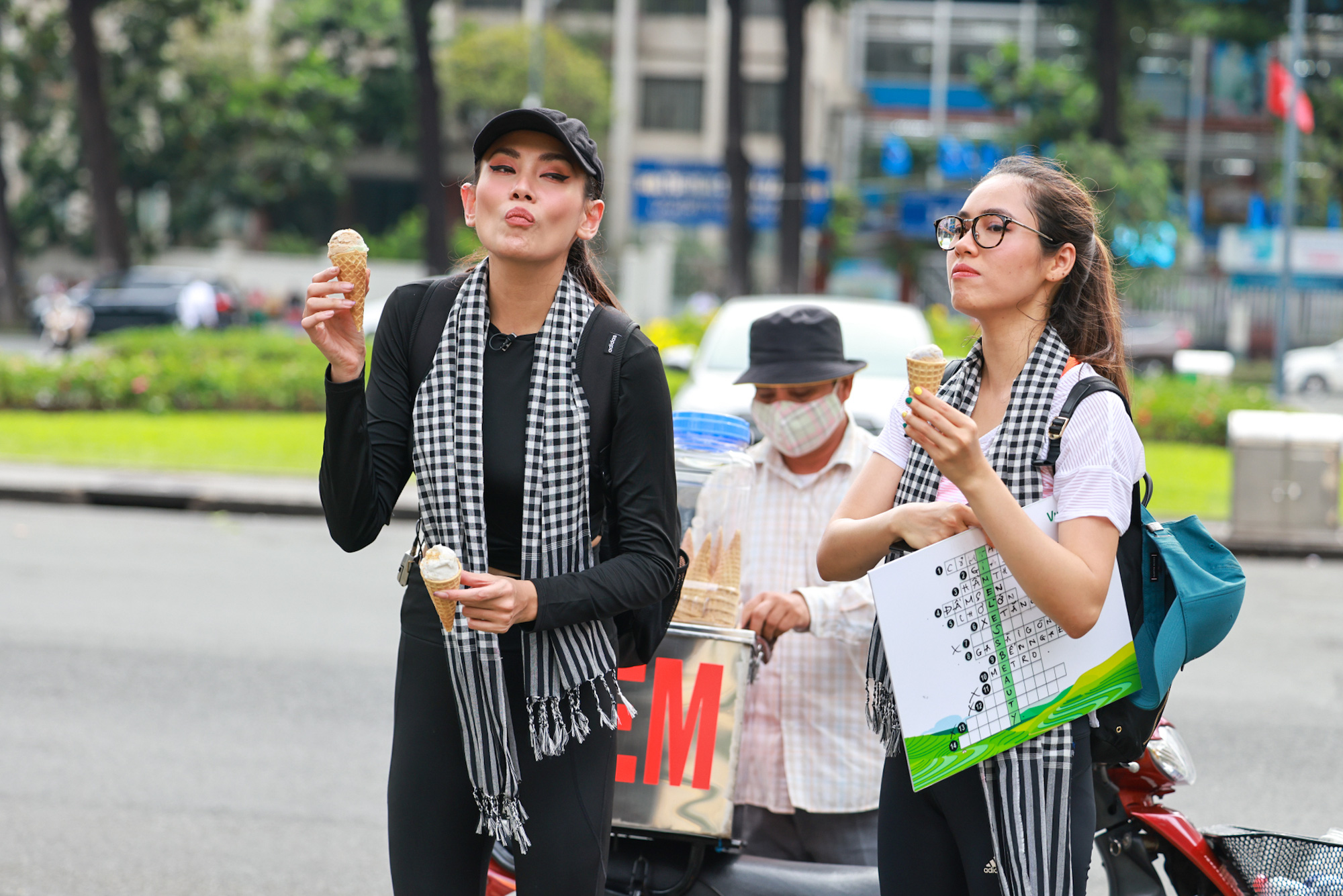 Vì sao người mẫu Hoàng Yến ngày càng có nhiều fan? - Ảnh 3.