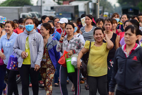 30% người lao động phải chi tiêu tằn tiện - Ảnh 1.