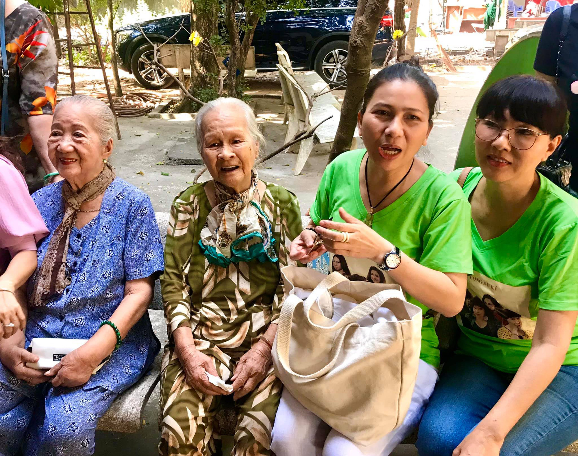 Nghệ sĩ Phương Dung năng động để không thất nghiệp trong mùa dịch - Ảnh 5. Nghệ sĩ Phương Dung năng động để không thất nghiệp trong mùa dịch - Ảnh 5.
