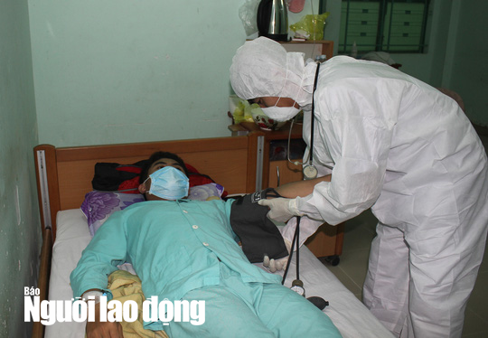 Khánh Hòa: Có 8/36 người cách ly từ vùng dịch Hàn Quốc trở về bị sốt, ho - Ảnh 1.