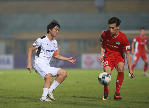 Vòng 2-V-League: Tuấn Anh trở lại ấn tượng - Ảnh 1.