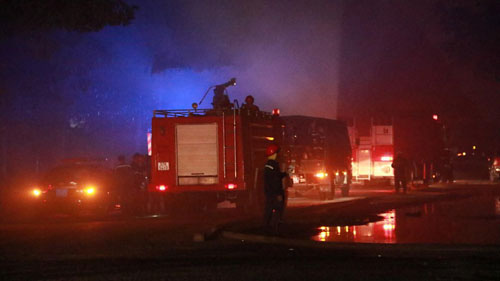Tiếp tục điều tra vụ cháy xưởng ở KCN Cát Lái - Ảnh 1.