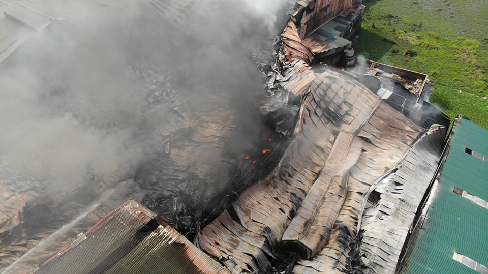 Cháy lớn tại khu xưởng rộng hơn 1.000 m2 trong khu công nghiệp - Ảnh 6.