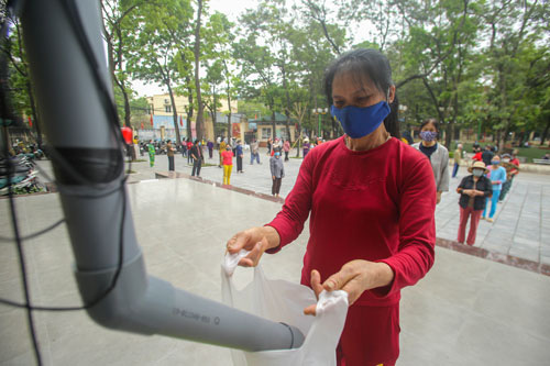 Lan tỏa ATM gạo - Ảnh 1.