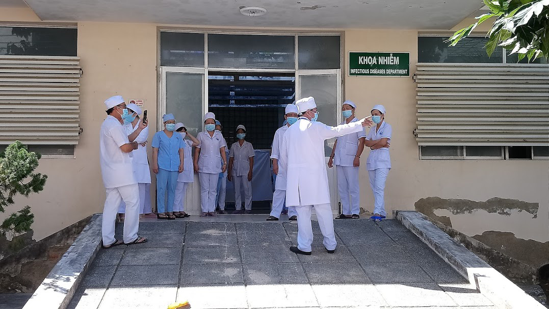 7 bệnh nhân Covid-19 ở Bình Thuận được xuất viện - Ảnh 2.