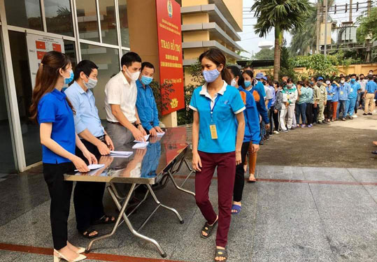 Hỗ trợ đoàn viên - lao động khó khăn - Ảnh 1. Hỗ trợ đoàn viên - lao động khó khăn - Ảnh 1.
