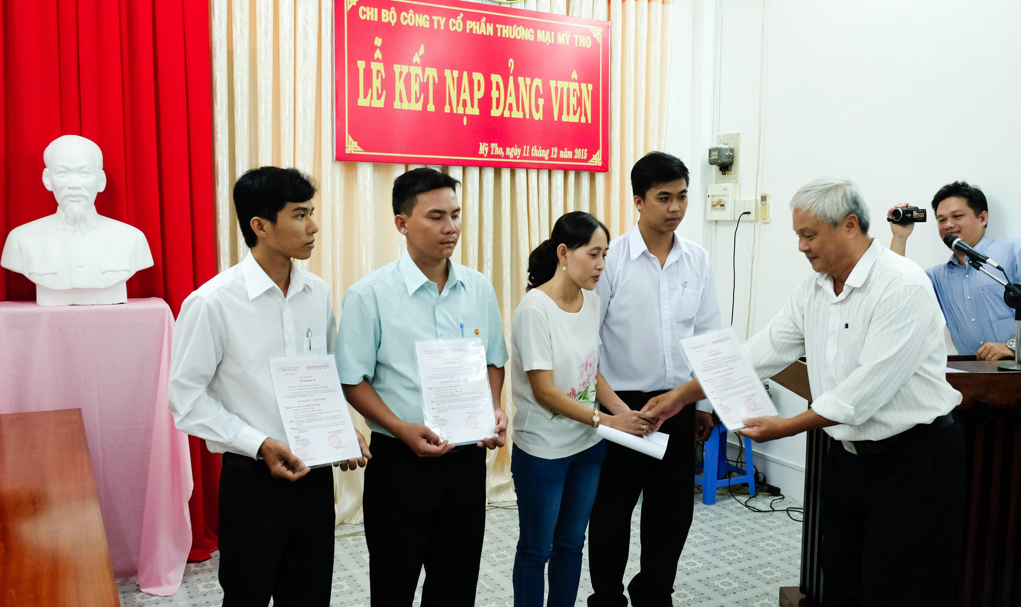 Vận động chủ doanh nghiệp tư nhân vào Đảng - Ảnh 1. Vận động chủ doanh nghiệp tư nhân vào Đảng - Ảnh 1.