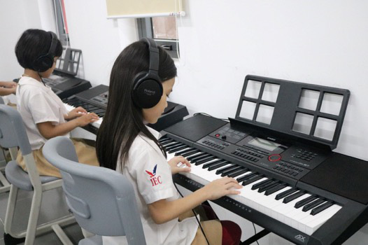 IEC Quảng Ngãi: 365 ngày phụng sự trong yêu thương - Ảnh 16. IEC Quảng Ngãi: 365 ngày phụng sự trong yêu thương - Ảnh 16.