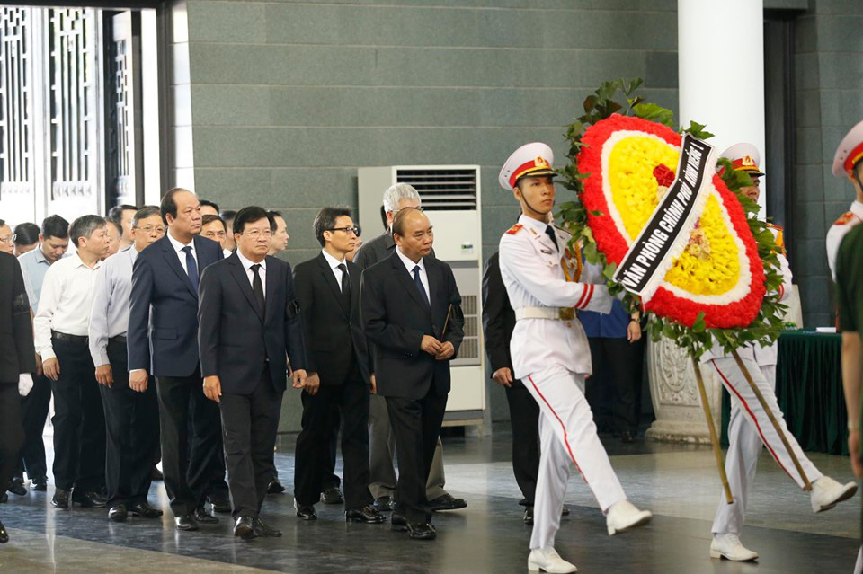 Chủ tịch Quốc hội, Thủ tướng Chính phủ viếng ông Vũ Mão - Ảnh 5.