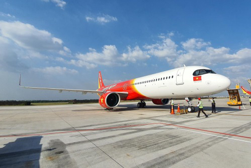 Vietjet được vinh danh với giải thưởng “Giao dịch tàu bay của năm” - Ảnh 1.