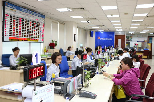 DongA Bank tung loạt chương trình khuyến mại khủng - Ảnh 1.