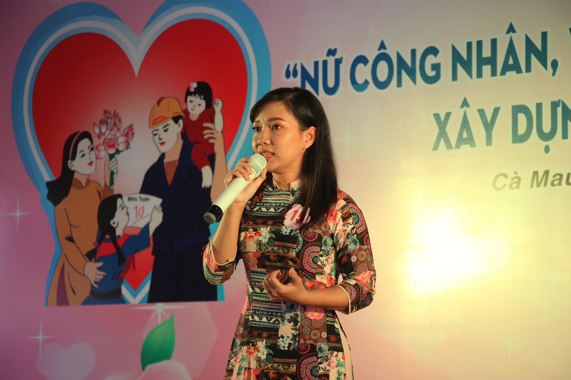 Phạm Ngọc Cầm đăng quang nữ công nhân, viên chức thanh lịch  - Ảnh 4.