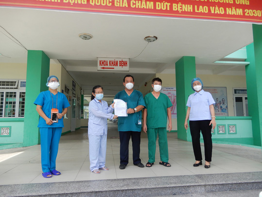 Đà Nẵng- Quảng Ngãi: Thêm 3 bệnh nhân Covid-19 xuất viện - Ảnh 3.