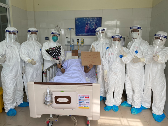Một bệnh nhân Covid-19 nặngkhông thua ca 91 được chữa trị khỏi bệnh ở Đà Nẵng - Ảnh 2.