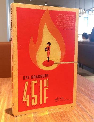 451 chừng F- siêu phẩm của nhân tài Ray Bradbury - Hình ảnh 1.