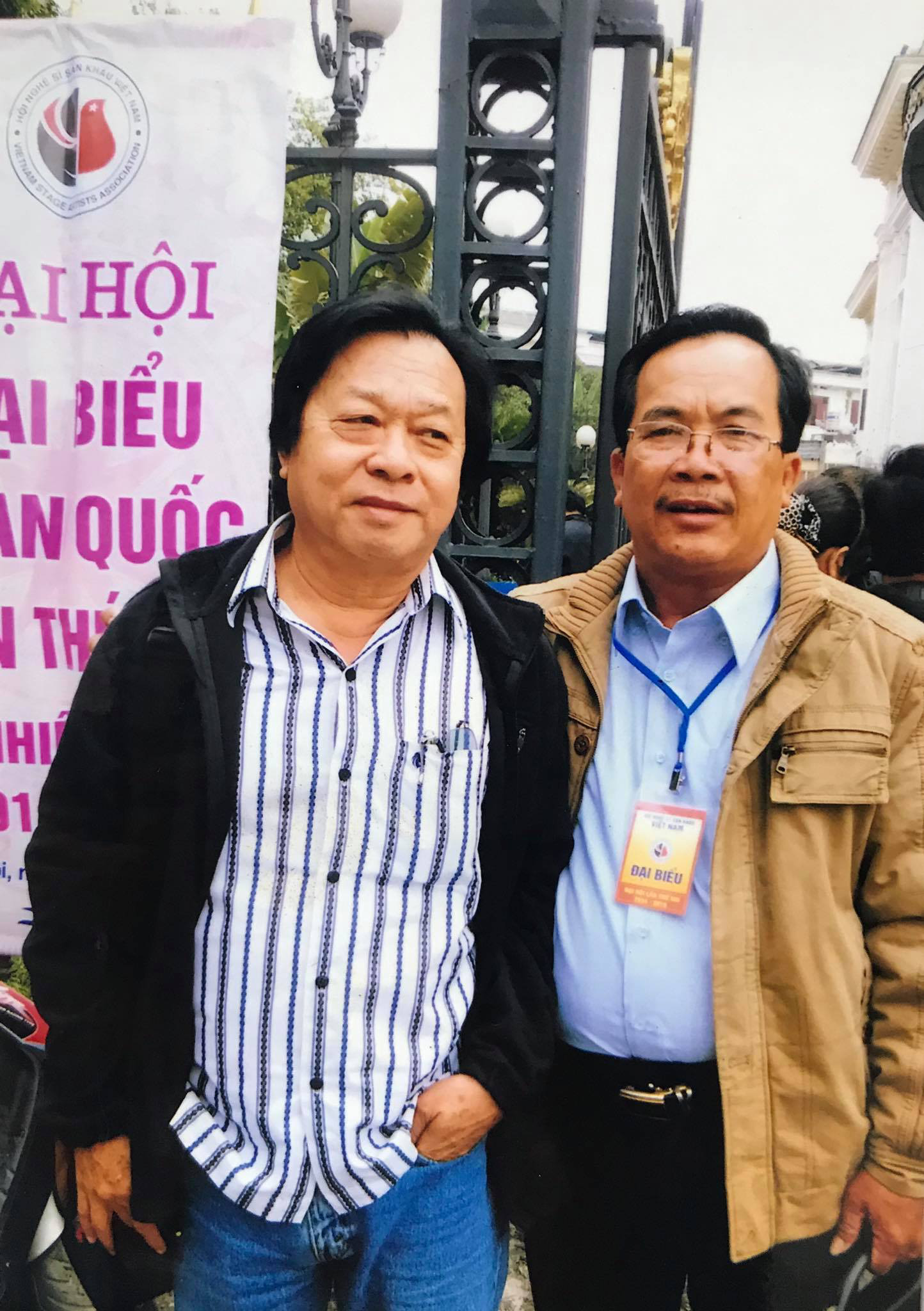 ຫາຍສາບສູນໃນອຸບັດຕິເຫດ, ນັກສິລະປິນ Kieu My Dung ສະແດງຮູບພາບວິລະຊົນໃນອະດີດ - ຮູບທີ 18. Mất một chân vì tai nạn, nghệ sĩ Kiều Mỹ Dung triển lãm ảnh Quá khứ kiêu hùng - Ảnh 18.