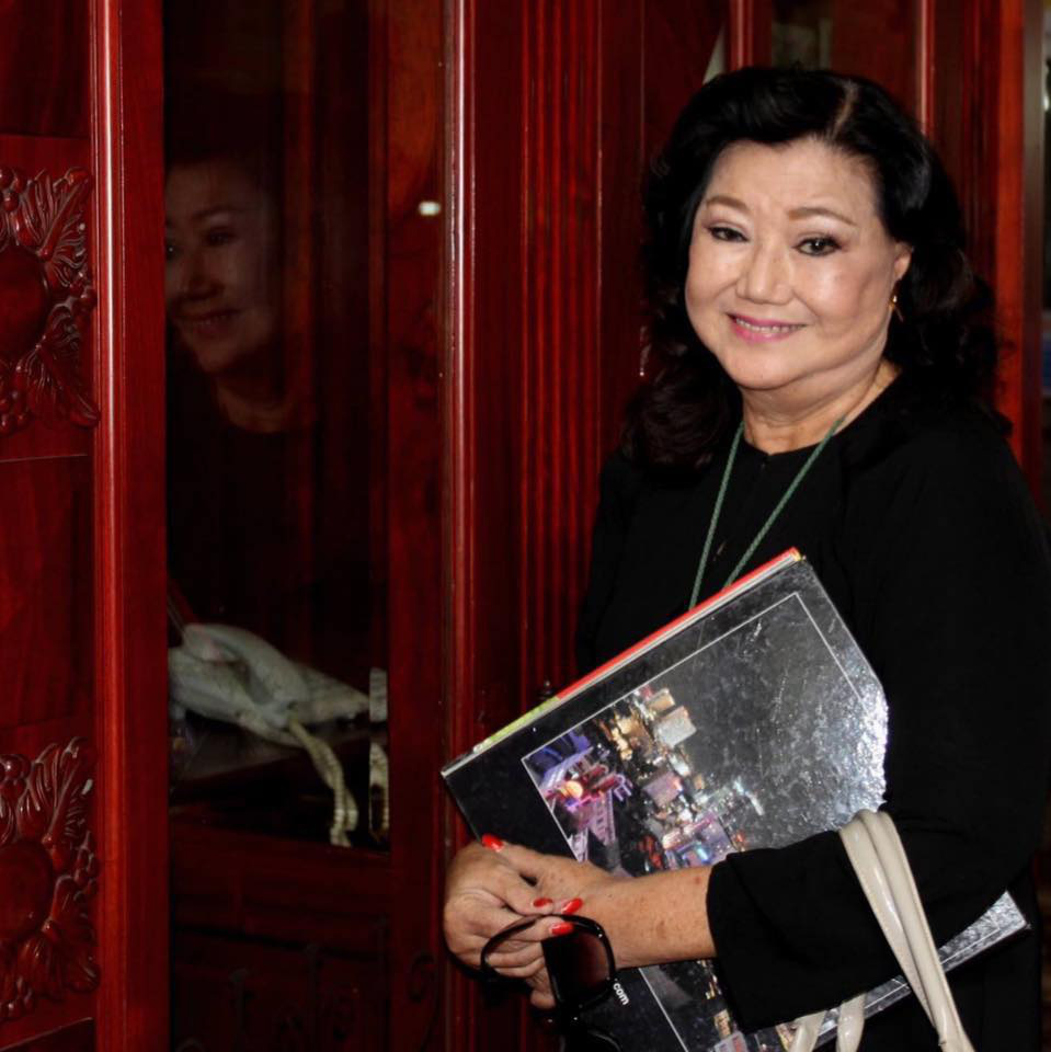 NSND Kim Cương: Giỗ mẹ mùa covid, ngàn lời tưởng nhớ xóa đi đơn độc - Ảnh 3. NSND Kim Cương: Giỗ mẹ mùa covid, ngàn lời tưởng nhớ xóa đi đơn độc - Ảnh 3.