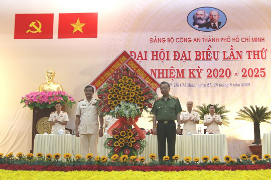 Đại tá Lê Hồng Nam giữ chức Bí Thư Đảng ủy Công an TP HCM - Ảnh 1.