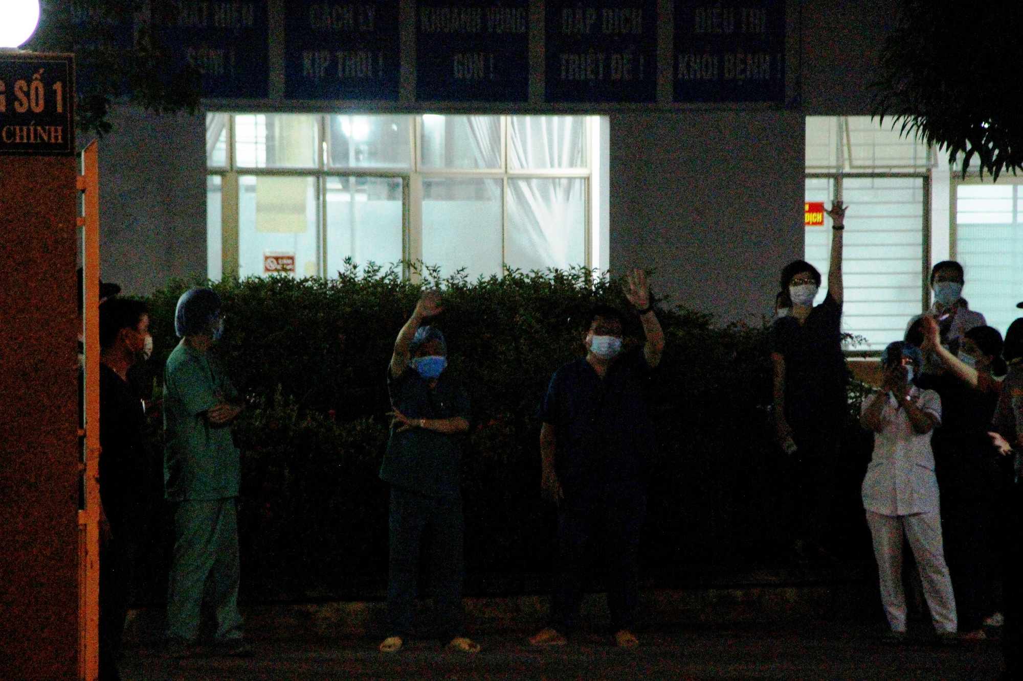 Bệnh viện C Đà Nẵng đã mở cửa trở lại, sau 14 ngày phong tỏa hoàn toàn - Ảnh 8.