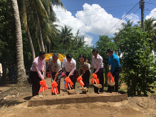 Chung tay xây dựng nông thôn mới - Ảnh 1.