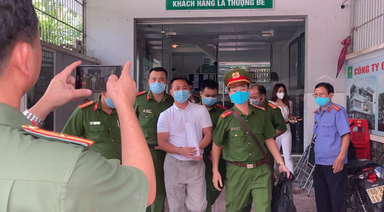 Ai là nạn nhân của Giám đốc Công ty CP BĐS nhà đất Đồng Nai liên hệ công an gấp - Ảnh 1. Ai là nạn nhân của Giám đốc Công ty CP BĐS nhà đất Đồng Nai liên hệ công an gấp - Ảnh 1.