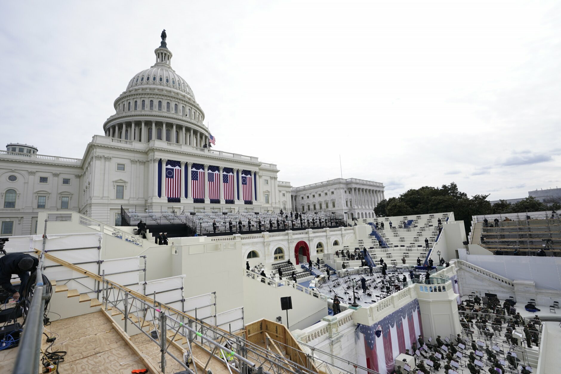 Phóng sự ảnh: Thủ đô Washington của Mỹ trước giờ chuyển giao quyền lực - Ảnh 3.