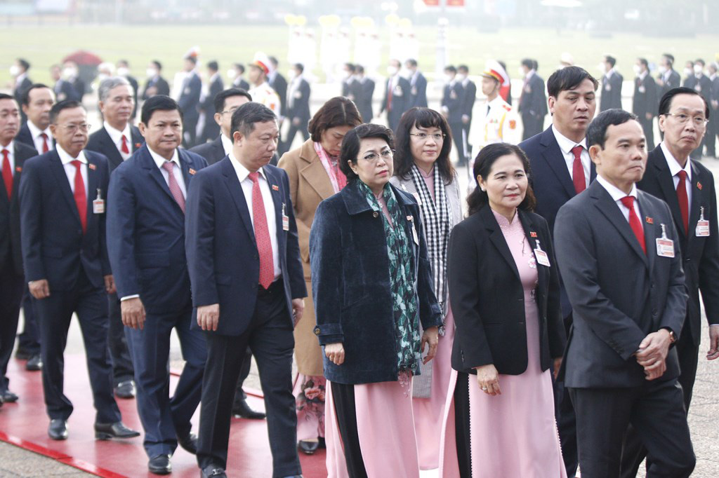 Các nữ đại biểu tham dự Đại hội XIII của Đảng - Ảnh 5.