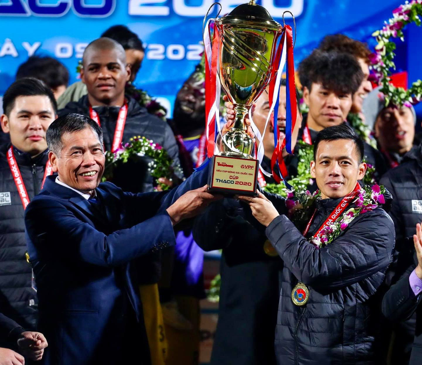 Đánh bại CLB Viettel với tỉ số sít sao 1-0, CLB Hà Nội giành Siêu Cup quốc gia - Ảnh 16.