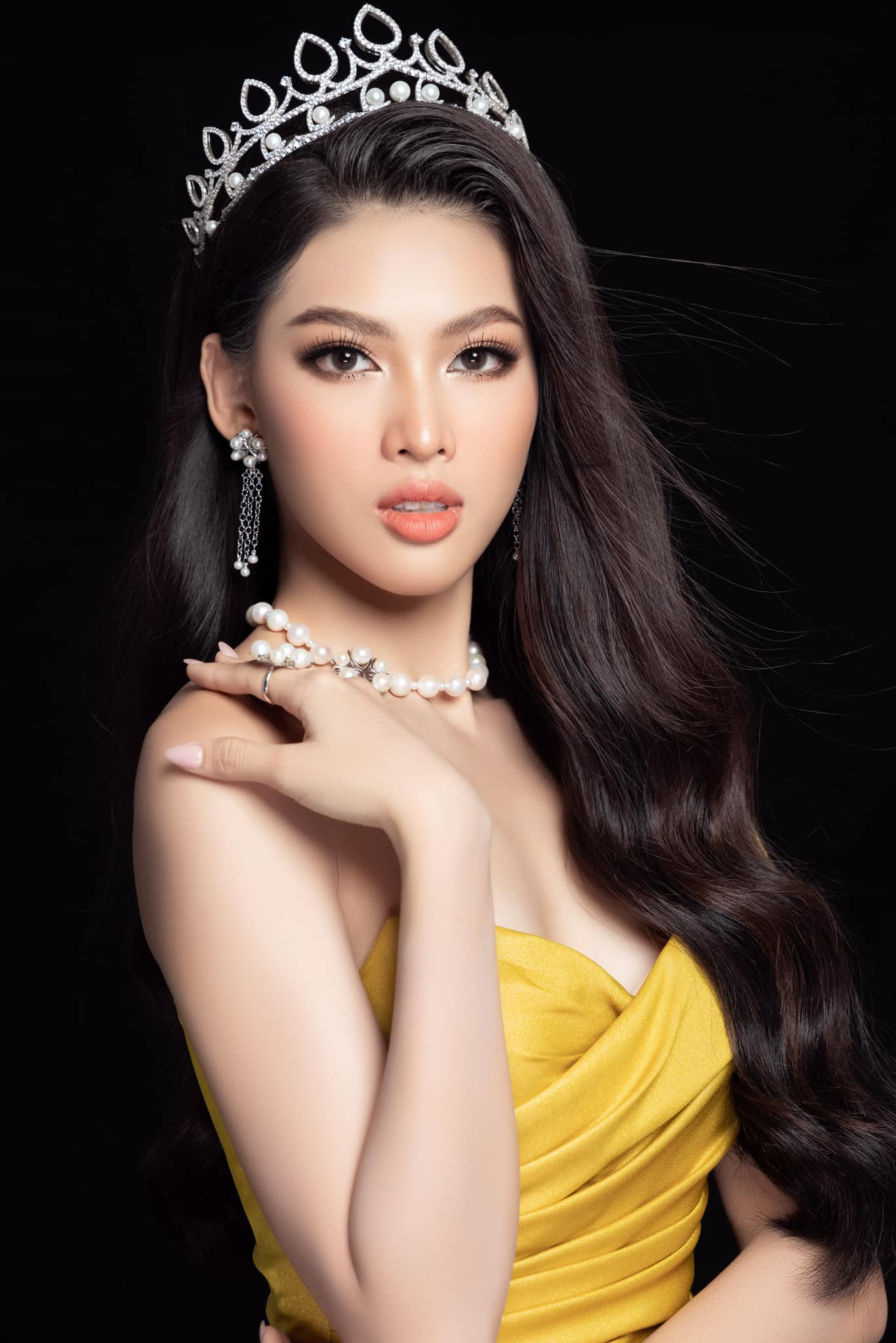 Hé lộ trang phục lạ á hậu Ngọc Thảo đem tranh tài ở Miss Grand Internation 2020 - Ảnh 12.