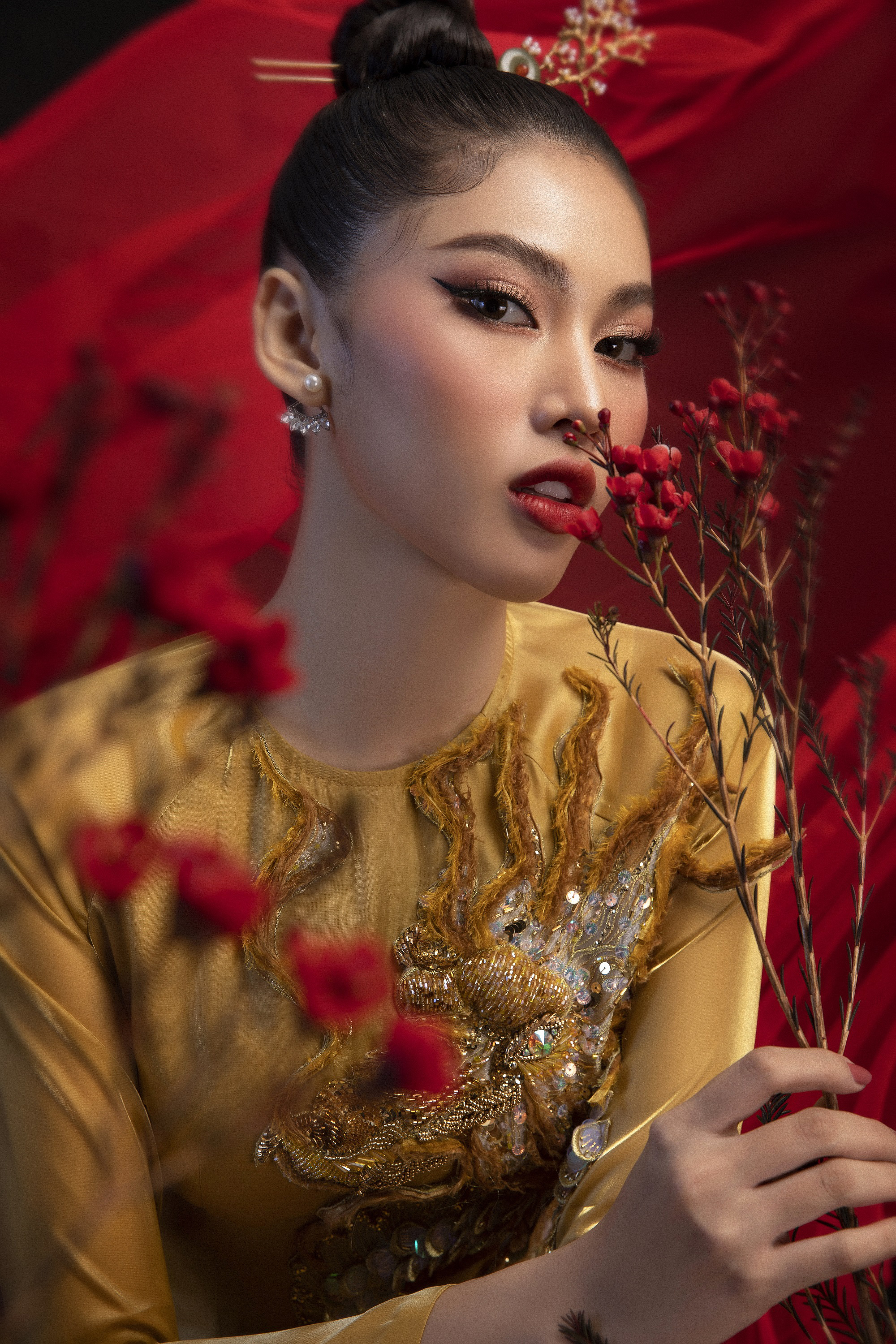 Hé lộ trang phục lạ á hậu Ngọc Thảo đem tranh tài ở Miss Grand Internation 2020 - Ảnh 10.