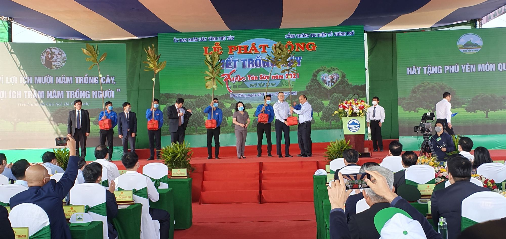 Thủ tướng Nguyễn Xuân Phúc phát động Tết trồng cây tại Phú Yên - Ảnh 4.