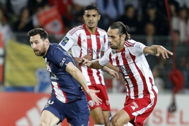 “Song tấu” Messi - Mbappe thăng hoa, PSG vững ngôi đầu - Ảnh 3. “Song tấu” Messi - Mbappe thăng hoa, PSG vững ngôi đầu - Ảnh 3.