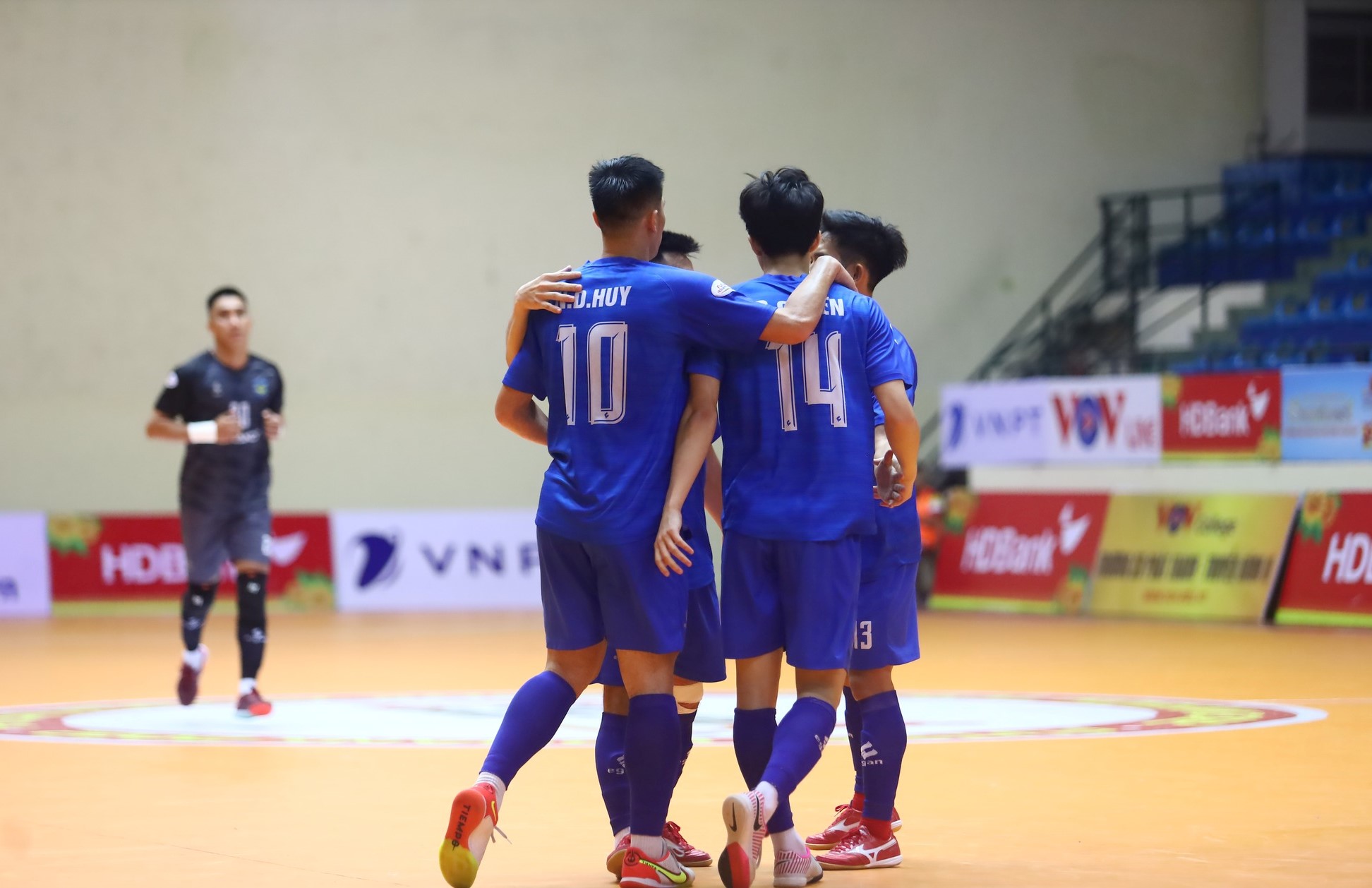 Sahako đăng quang sớm Giải Vô địch Futsal quốc gia 2022