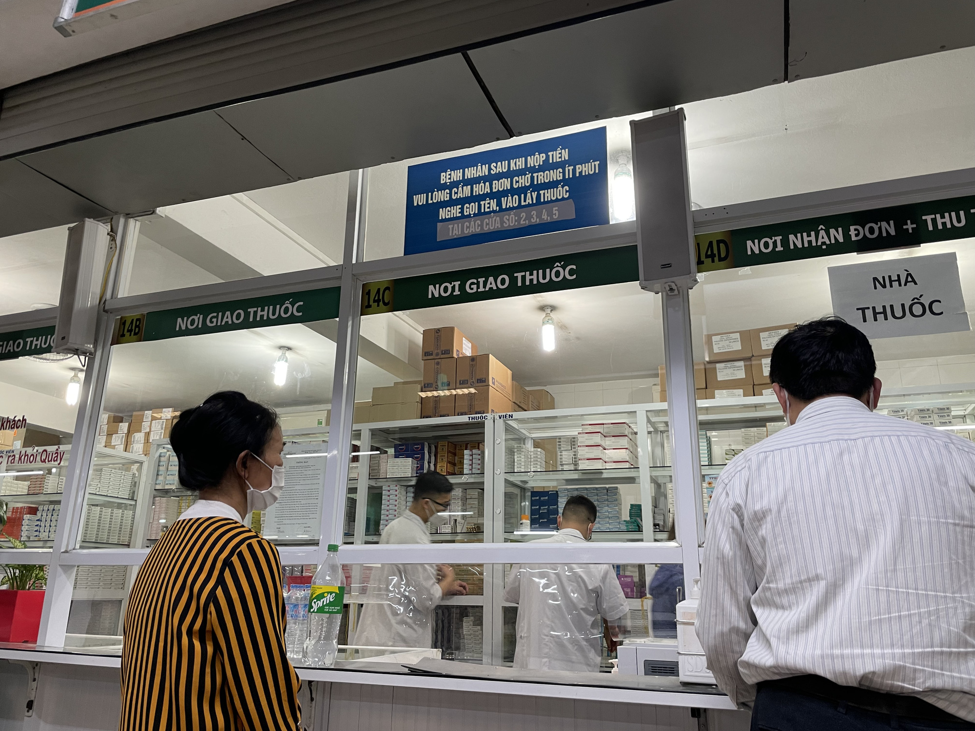Gia hạn gần 13.000 giấy đăng ký lưu hành thuốc hết hạn trong năm 2022 - Ảnh 1. Gia hạn gần 13.000 giấy đăng ký lưu hành thuốc hết hạn trong năm 2022 - Ảnh 1.