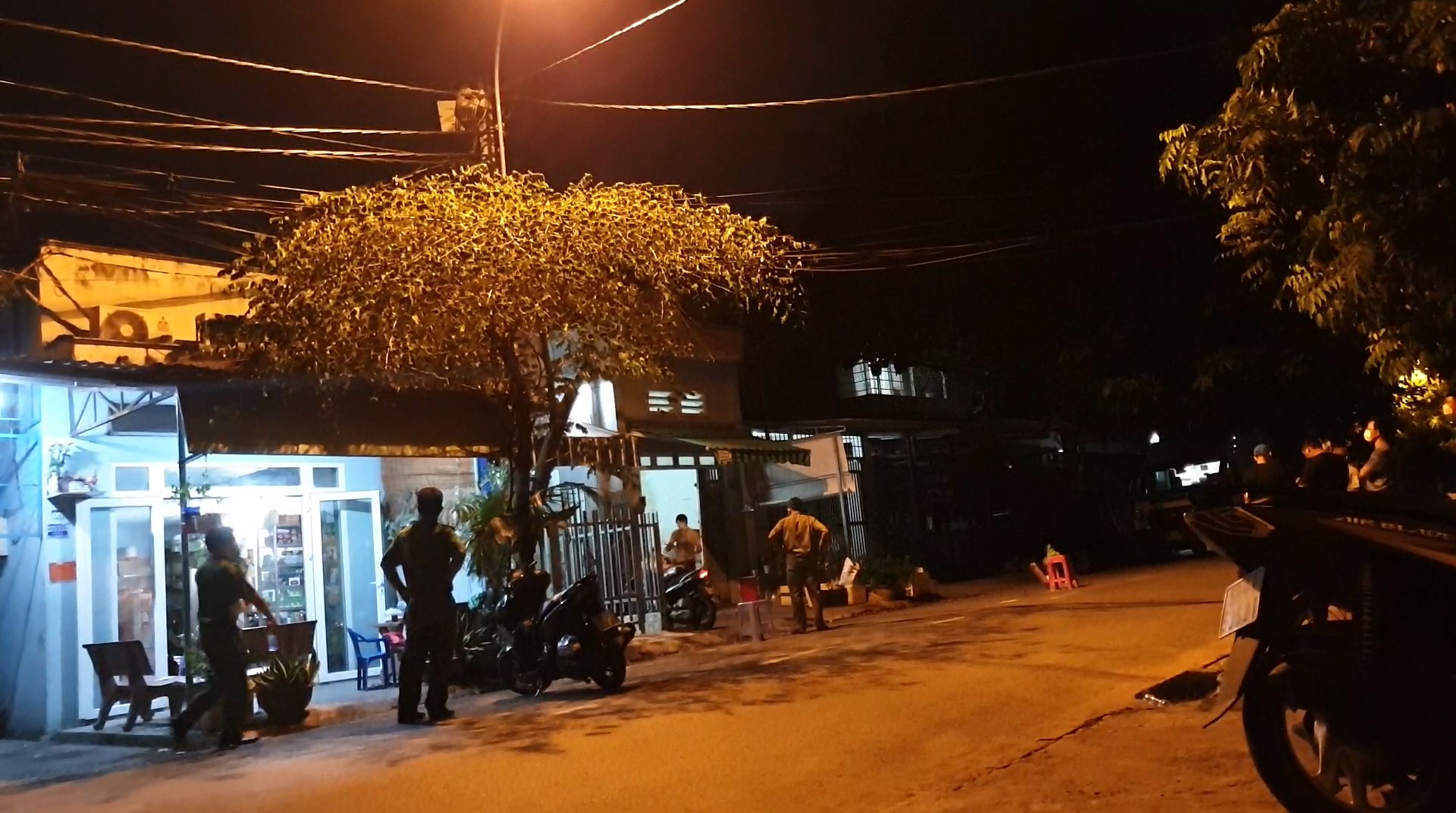 Công an TP HCM kết luận vụ nam thanh niên tử vong khó hiểu ở quận 12 - Ảnh 1. Công an TP HCM kết luận vụ nam thanh niên tử vong khó hiểu ở quận 12 - Ảnh 1.