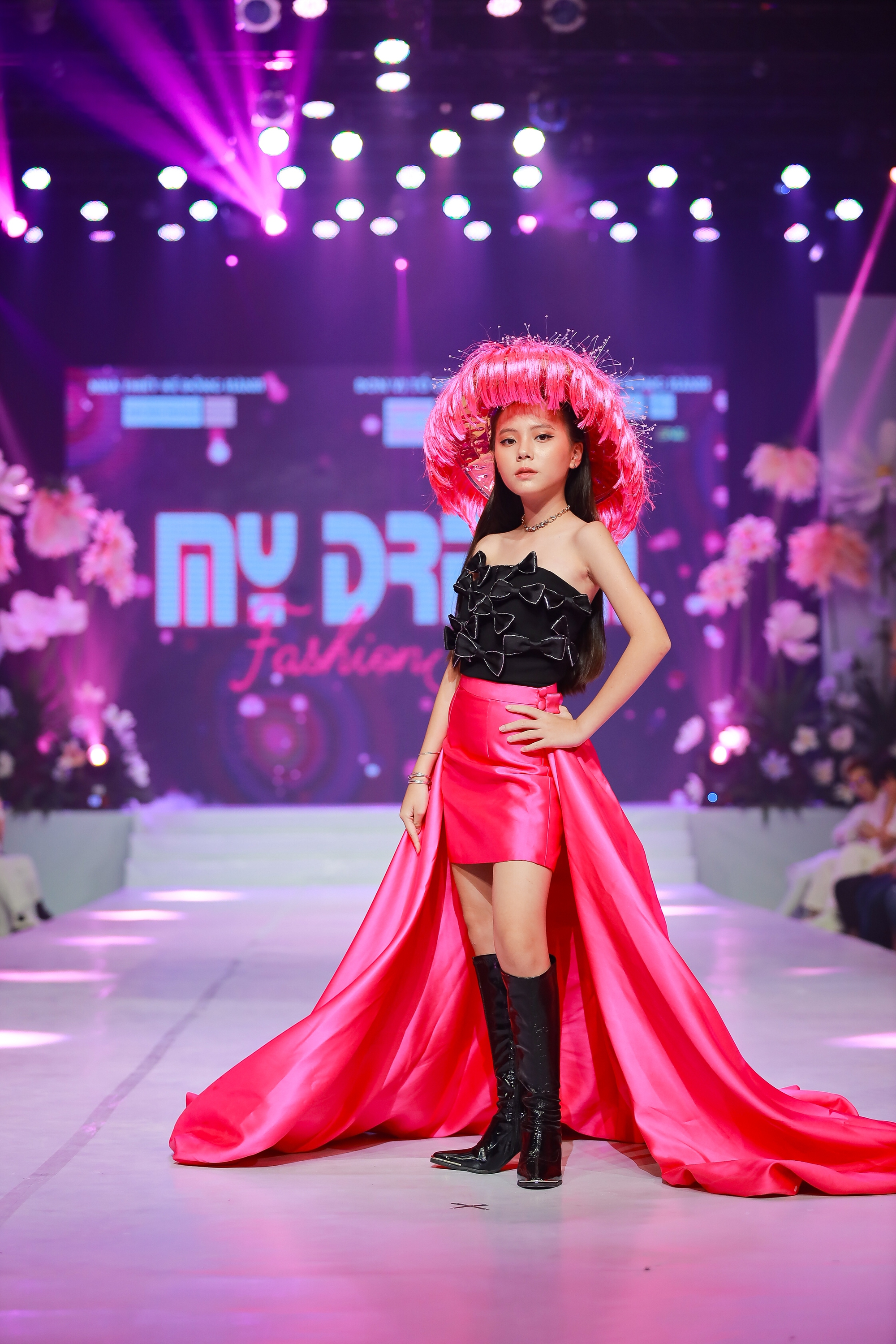 My Dream Fashion Show 2022 trình làng 5 bộ sưu tập độc đáo dành cho trẻ - Ảnh 11. My Dream Fashion Show 2022 trình làng 5 bộ sưu tập độc đáo dành cho trẻ - Ảnh 11.