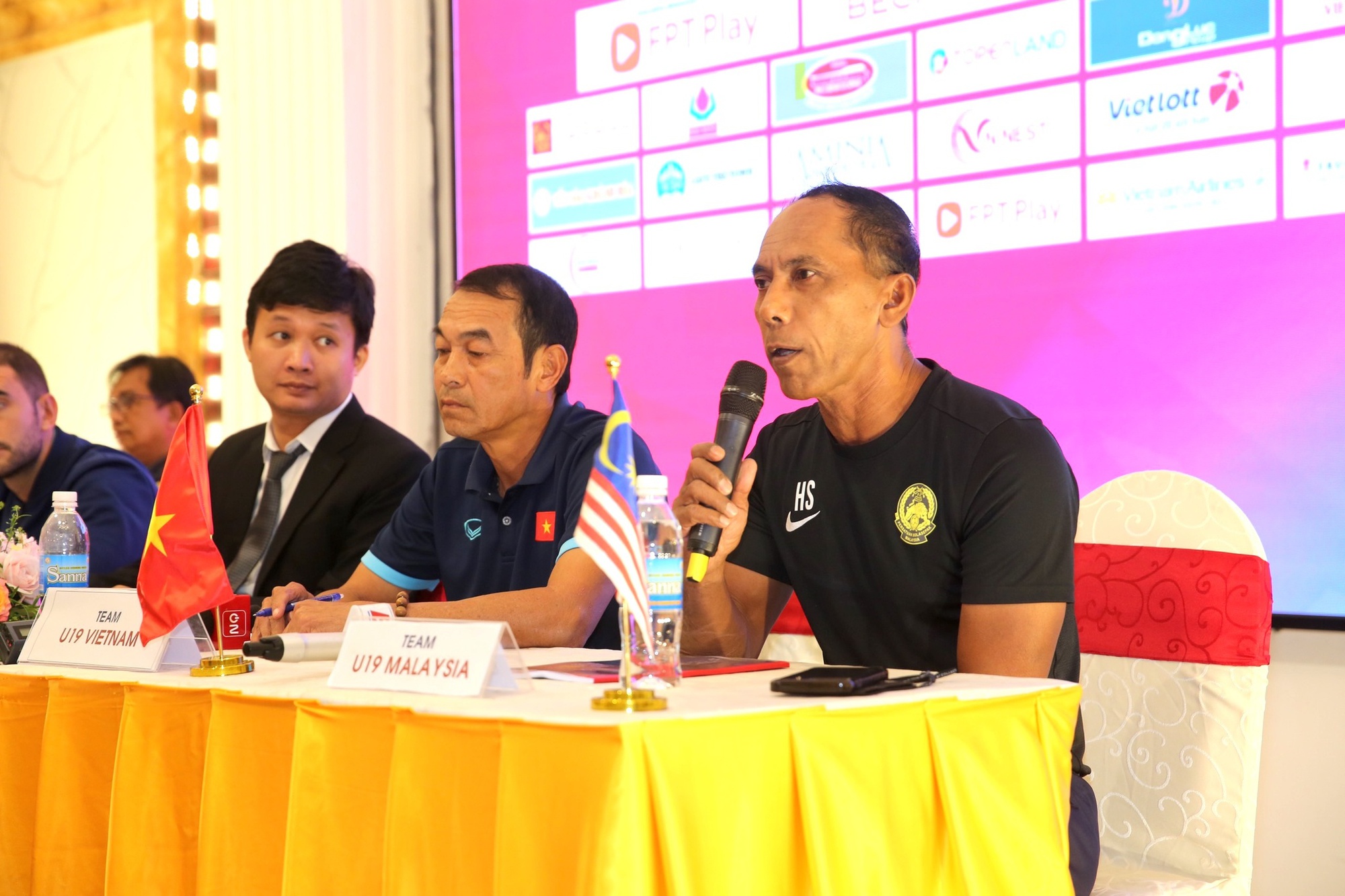 Tuyển Việt Nam sẽ gặp đối thủ mạnh tại Giải U19 Quốc tế Thanh Niên 2022 - Ảnh 2. Tuyển Việt Nam sẽ gặp đối thủ mạnh tại Giải U19 Quốc tế Thanh Niên 2022 - Ảnh 2.