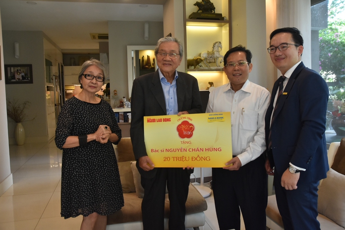 Mai Vàng tri ân:  Thăm GS-BS Nguyễn Chấn Hùng và GS-BS Trần Đông A