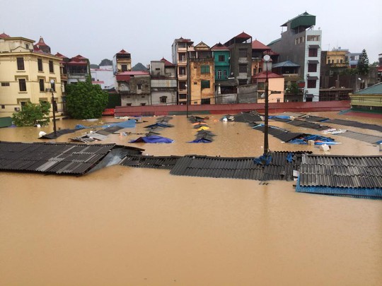 Kể từ năm 2008 đến nay người dân Lạng Sơn mới phải hứng chịu một trận ngập lụt đến kinh hoàng như thế này. ảnh: CTV