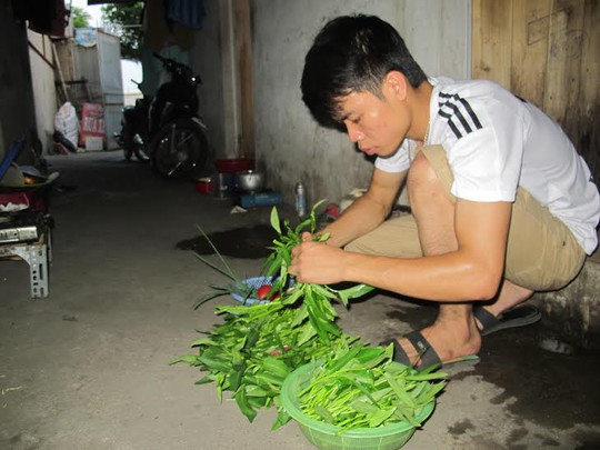 Bao giờ công nhân hết chật vật với lương tối thiểu? - Ảnh 2.