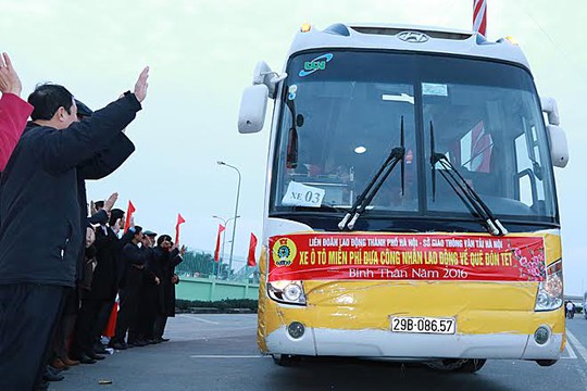 Không để gia đình công nhân nào không có Tết - Ảnh 1.